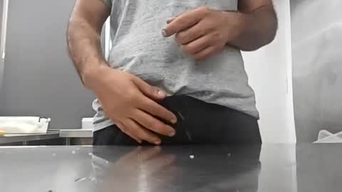brownskinbull1 online show from June 26, 2:11 pm