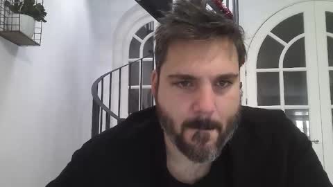 Bruce Wayne online show from December 5, 9:30 am