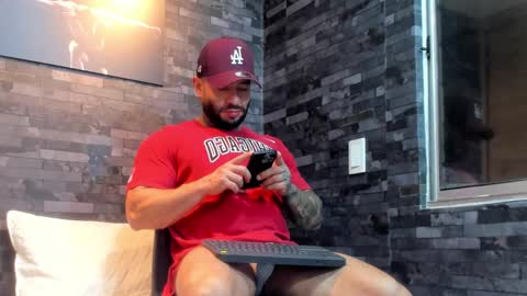 brucedallas online show from February 25, 1:42 am