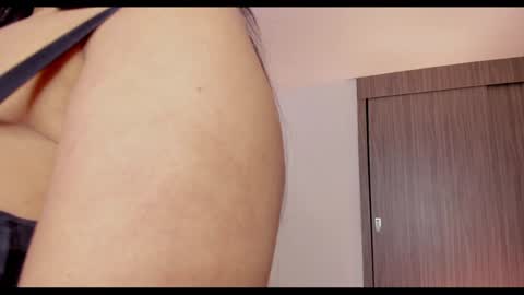 Snapshot of brunnahart chatting on December 4, 2:31 pm online show from December 4, 2:31 pm