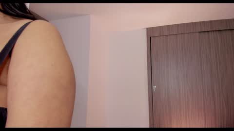 Snapshot of brunnahart chatting on January 20, 11:10 pm online show from January 20, 11:10 pm