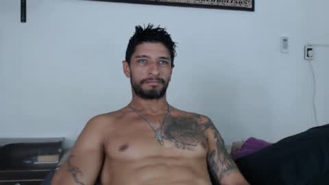 brunofernandez1 online show from February 17, 8:19 pm