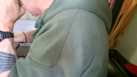 Steve... aka SkinnieDippin aka TimberTramp online show from March 8, 6:23 pm