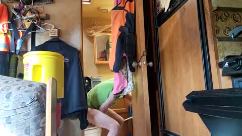 Steve... aka SkinnieDippin aka TimberTramp online show from January 23, 9:29 pm