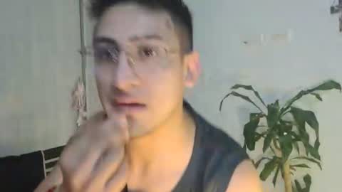 bruswayne_ online show from July 28, 10:57 am