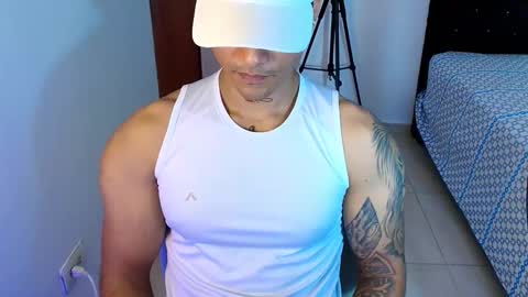 Snapshot of bryan_boy_ chatting on September 29, 11:48 pm bryan online show from September 29, 11:48 pm