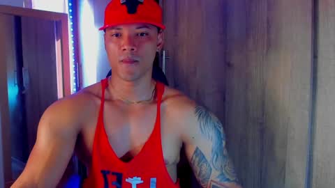 Snapshot of bryan_boy_ chatting on December 5, 11:55 am bryan online show from December 5, 11:55 am