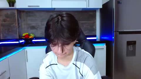 B R Y C E  online show from November 25, 3:33 pm