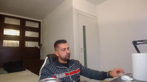 BryceReign online show from April 14, 4:38 am