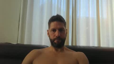 bubblebee1982 online show from November 7, 8:28 am