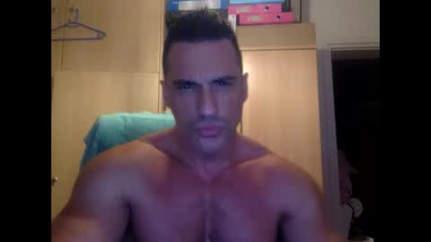 bubblemaleass35 online show from November 19, 3:00 pm