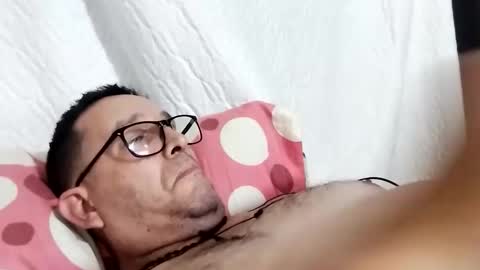 buchs32 online show from December 14, 5:13 am