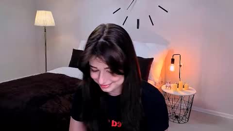 Ari online show from February 12, 3:04 pm