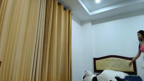 buddiup2 online show from April 12, 5:39 pm