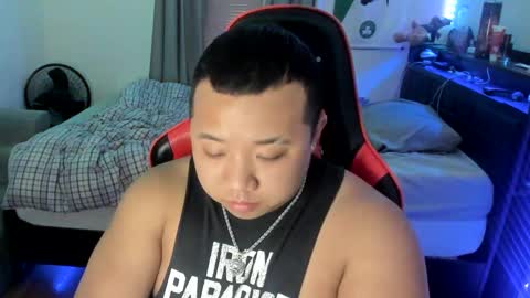 buffsexyman24 online show from March 2, 12:42 am