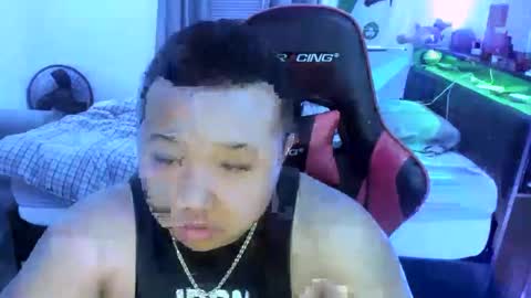 buffsexyman24 online show from March 6, 1:37 am