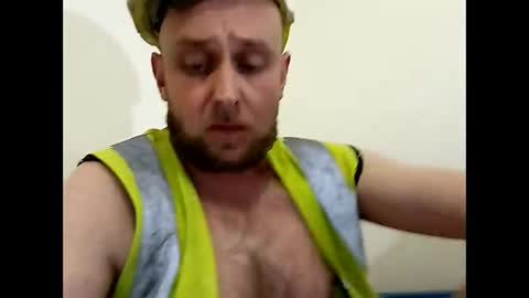 Snapshot of buiderlad25 chatting on October 24, 7:14 pm buiderlad25 online show from October 24, 7:14 pm