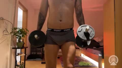 builttotemp online show from November 4, 9:38 pm