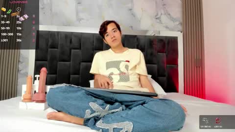 Snapshot of bunny_maxxi chatting on October 3, 1:19 pm bunny online show from October 3, 1:19 pm