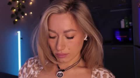 B U N N Y online show from December 22, 4:41 am