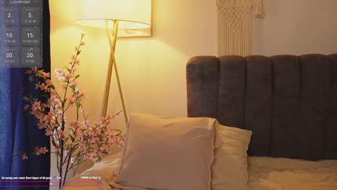 Snapshot of bunnycute_shy chatting on September 29, 2:27 pm 30 Off online show from September 29, 2:27 pm