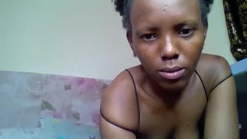 Snapshot of bunnydiva_ chatting on October 19, 7:29 pm bunnydiva_ online show from October 19, 7:29 pm