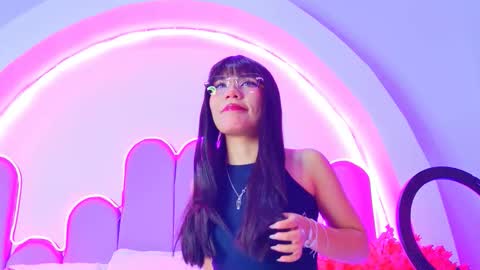 Bunny online show from May 19, 3:13 am