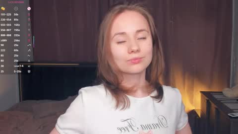 Lizy online show from April 3, 8:16 pm