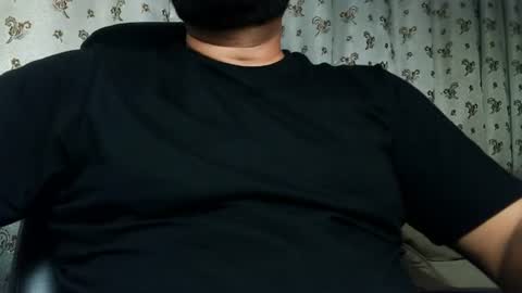 Hairy Arabian online show from August 3, 4:24 pm