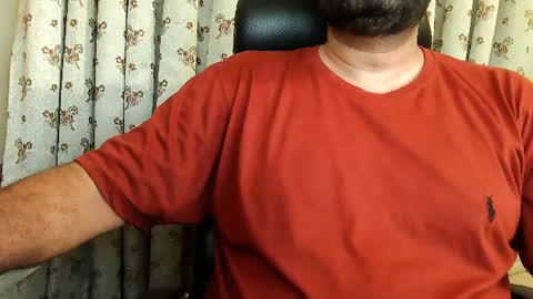 Hairy Arabian online show from July 13, 6:33 pm