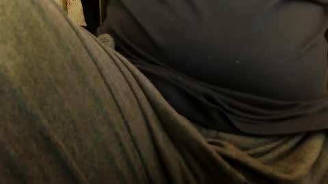 Hairy Arabian online show from May 6, 4:51 am