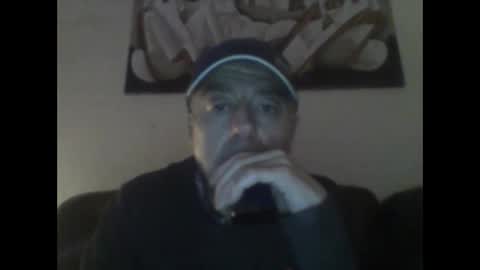 burnleyguy1977 online show from December 15, 4:08 am