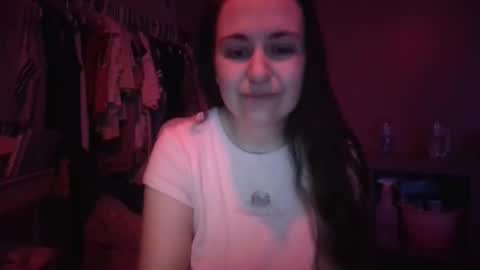 busteebetty online show from April 14, 7:22 am