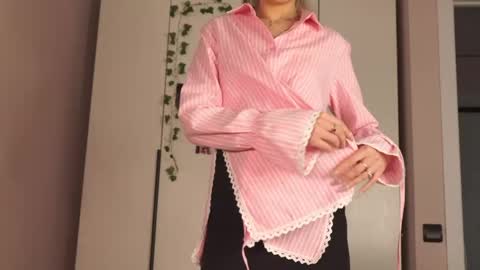 butteflai online show from April 22, 8:21 am