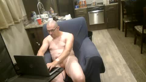 buttnaked4u1 online show from July 20, 2:47 am
