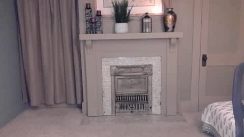 Miles online show from December 13, 9:02 am