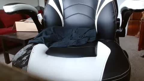 bwall1425 online show from April 13, 12:20 pm