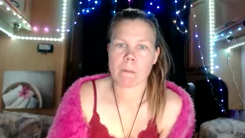 Maria Das Fontes online show from January 31, 1:34 pm