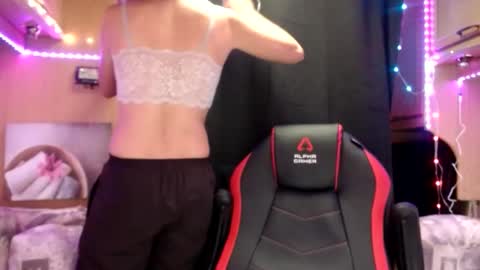 Maria Das Fontes online show from January 25, 11:23 am