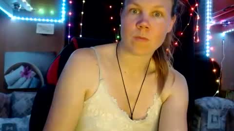 Maria Das Fontes online show from February 13, 7:42 pm