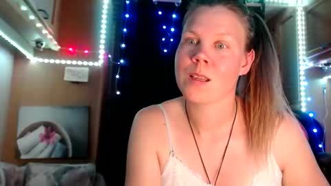 Maria Das Fontes online show from February 15, 9:15 pm