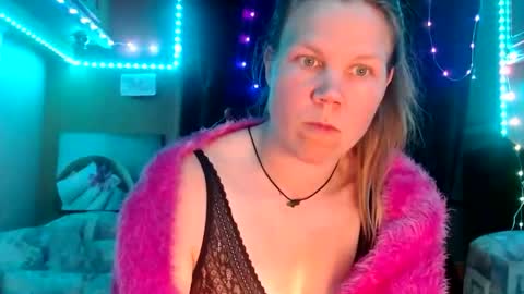 Maria Das Fontes online show from March 2, 9:32 pm