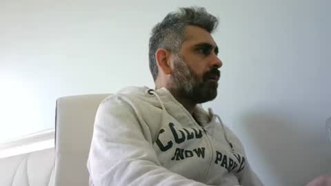 Snapshot of c534963 chatting on December 23, 9:05 am supersperm online show from December 23, 9:05 am