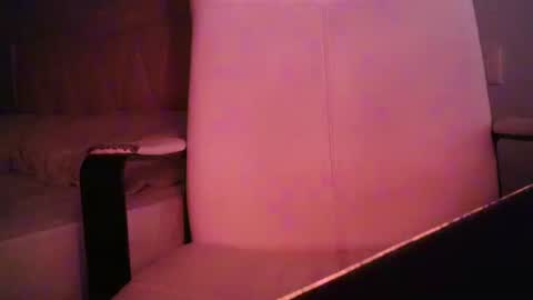 Snapshot of c534963 chatting on December 4, 10:57 pm supersperm online show from December 4, 10:57 pm