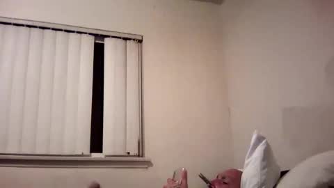 caga_palos online show from February 14, 3:31 am