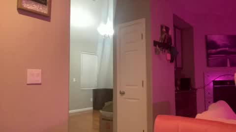 calibarbie24 online show from June 18, 8:20 am