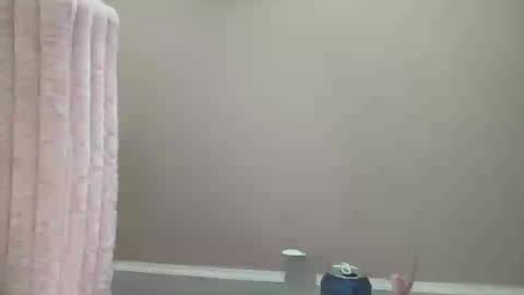 calibarbie24 online show from July 30, 10:32 pm