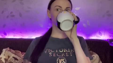Snapshot of call_me_dad_ chatting on February 26, 7:53 pm Anna online show from February 26, 7:53 pm