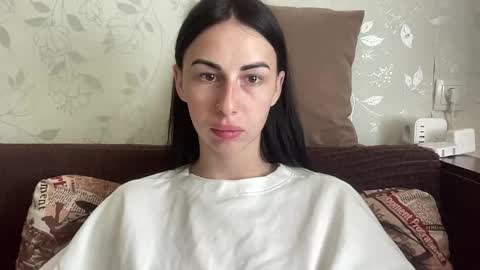 Anna online show from April 27, 7:17 am