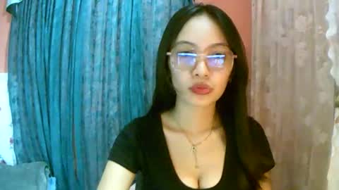 Freya online show from November 17, 4:26 am